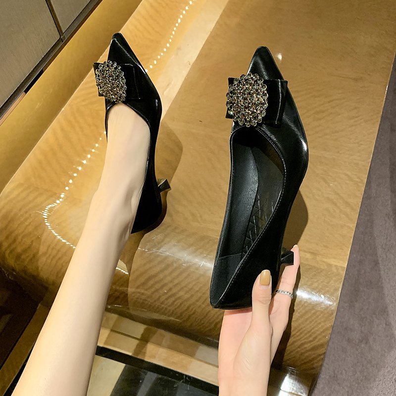 Giày cao gót mũi nhọn phối pha lê sáng màu trắng thanh lịch cho cô dâu/phù dâu