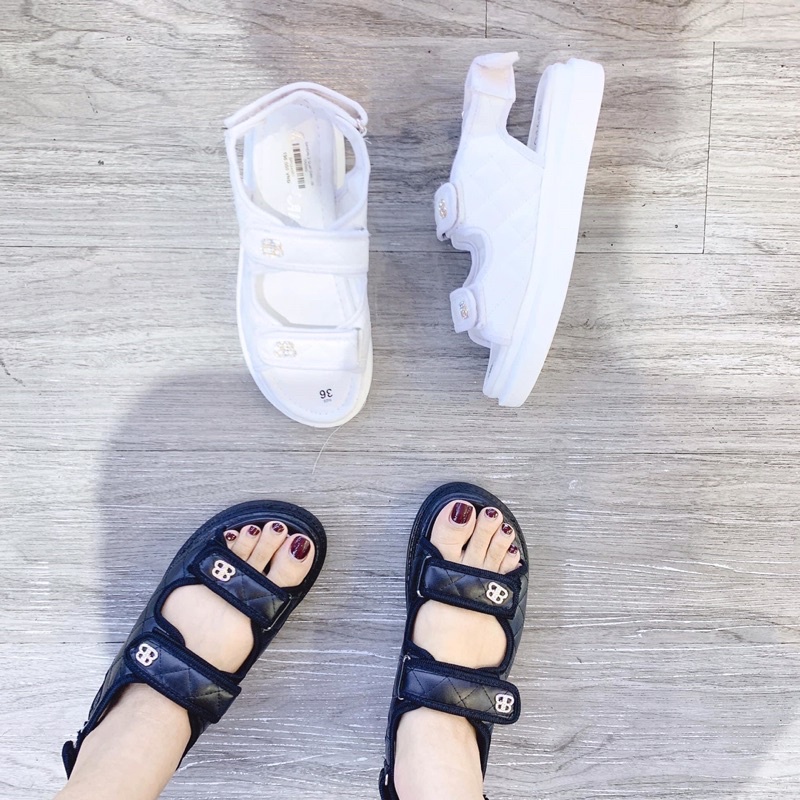 DÉP SU 2 QUAI CHẦN CHỈ