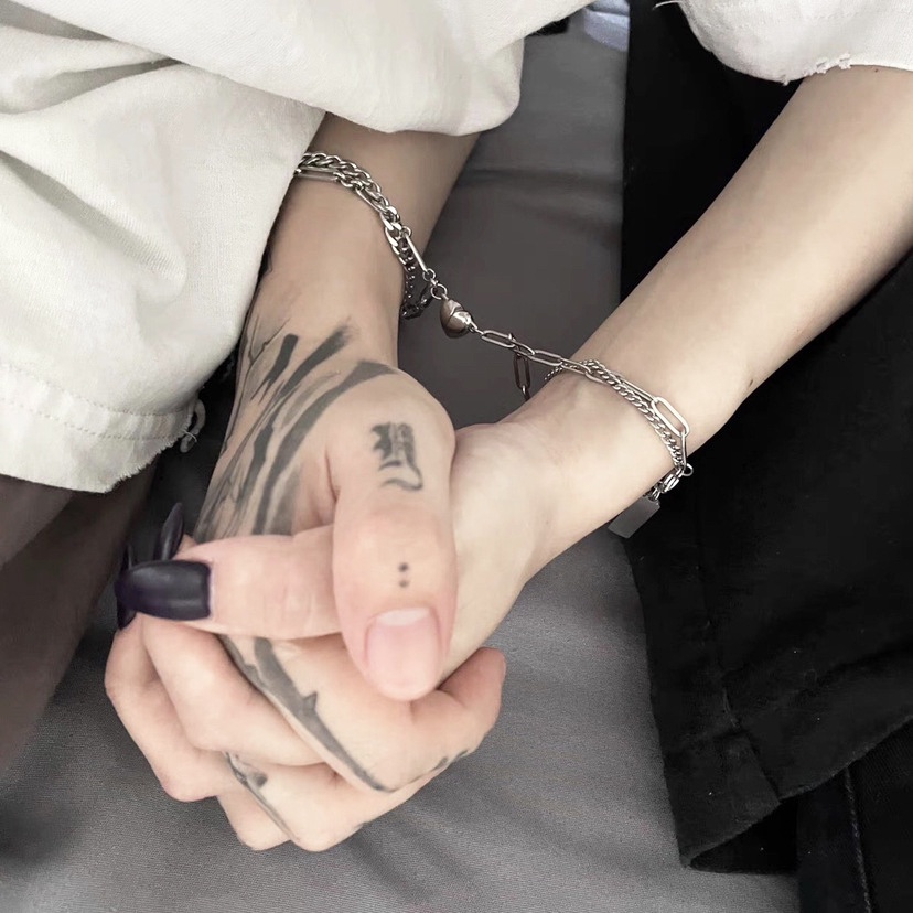 Vòng tay thép titan hình trái tim thời trang cho cặp đôi