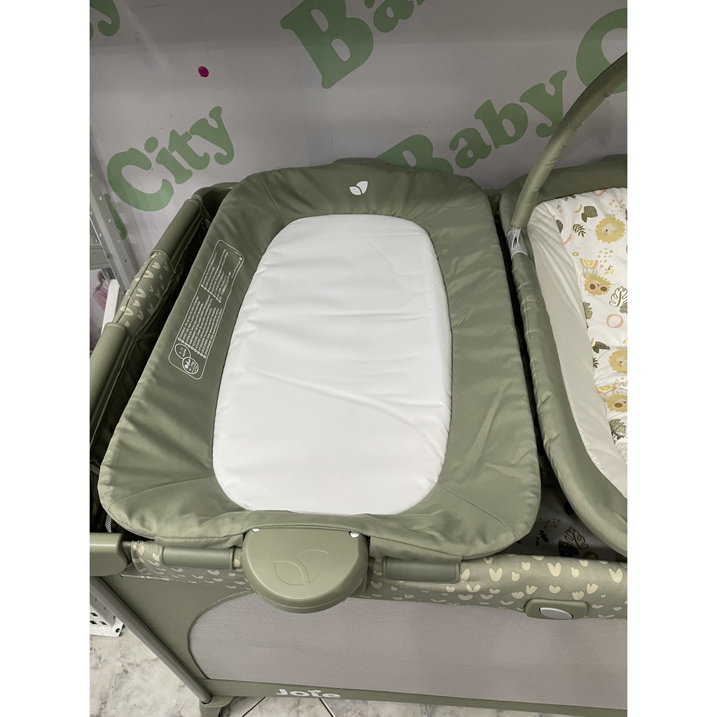 Giường cũi cho bé Joie Commuter Change  Snooze Linen