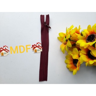 Dây kéo khóa giọt nước màu đỏ đô