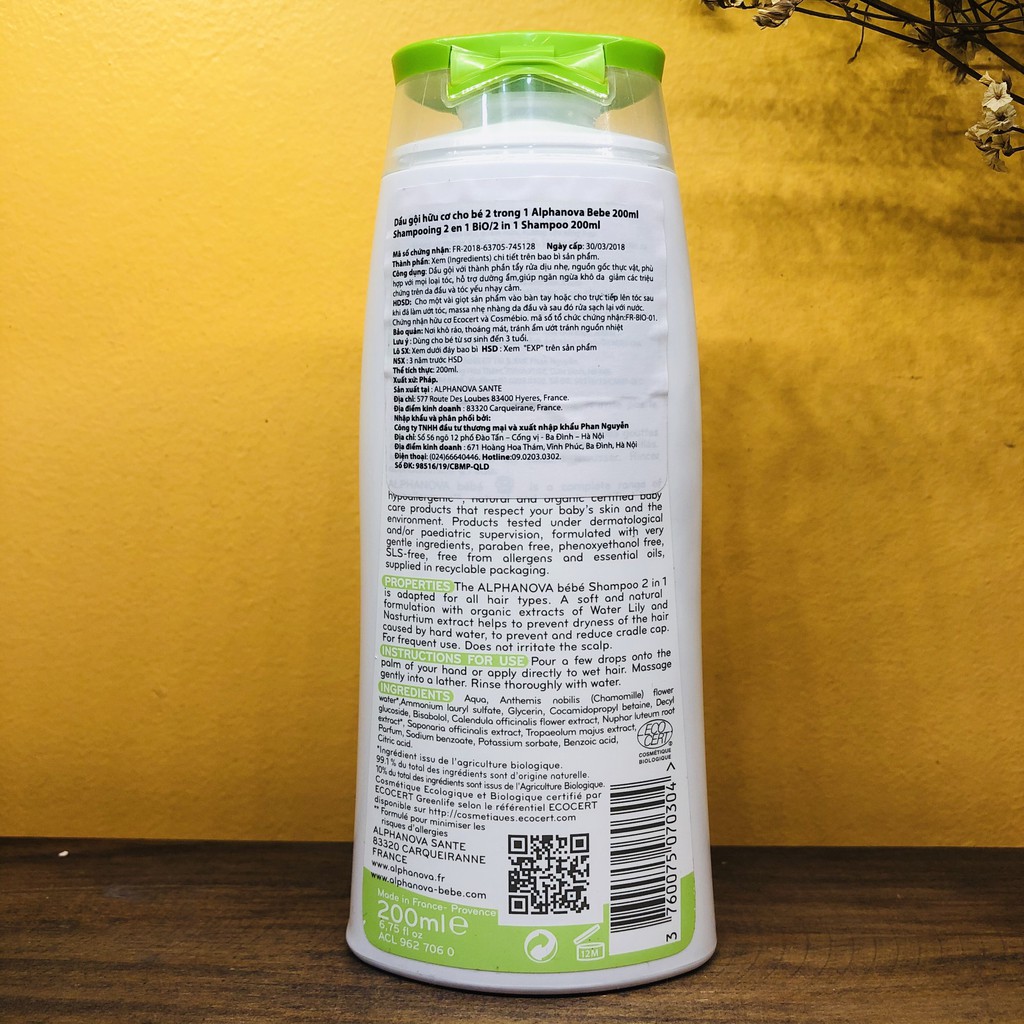 Dầu gội hữu cơ cho bé 2 trong 1 Alphanova Bebe 200ml
