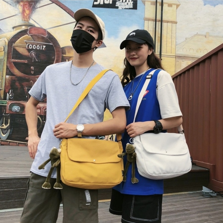 Túi Vải Nắp Lệch Đeo Chéo Nút Đồng 🦋 Túi Tote Chéo Vải Canvas Dáng Unisex 2 Màu 🦋