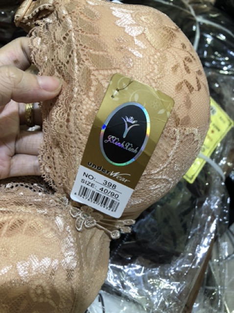 Áo ngực ren không mút không gọng trái to