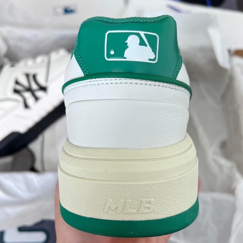 Giày MLB Chunky Liner NY New York Yankees Màu Xanh, Đen và Kem Cổ Thấp Cực Kỳ Phong Cách Cho Cả Nam Và Nữ Sneakers World