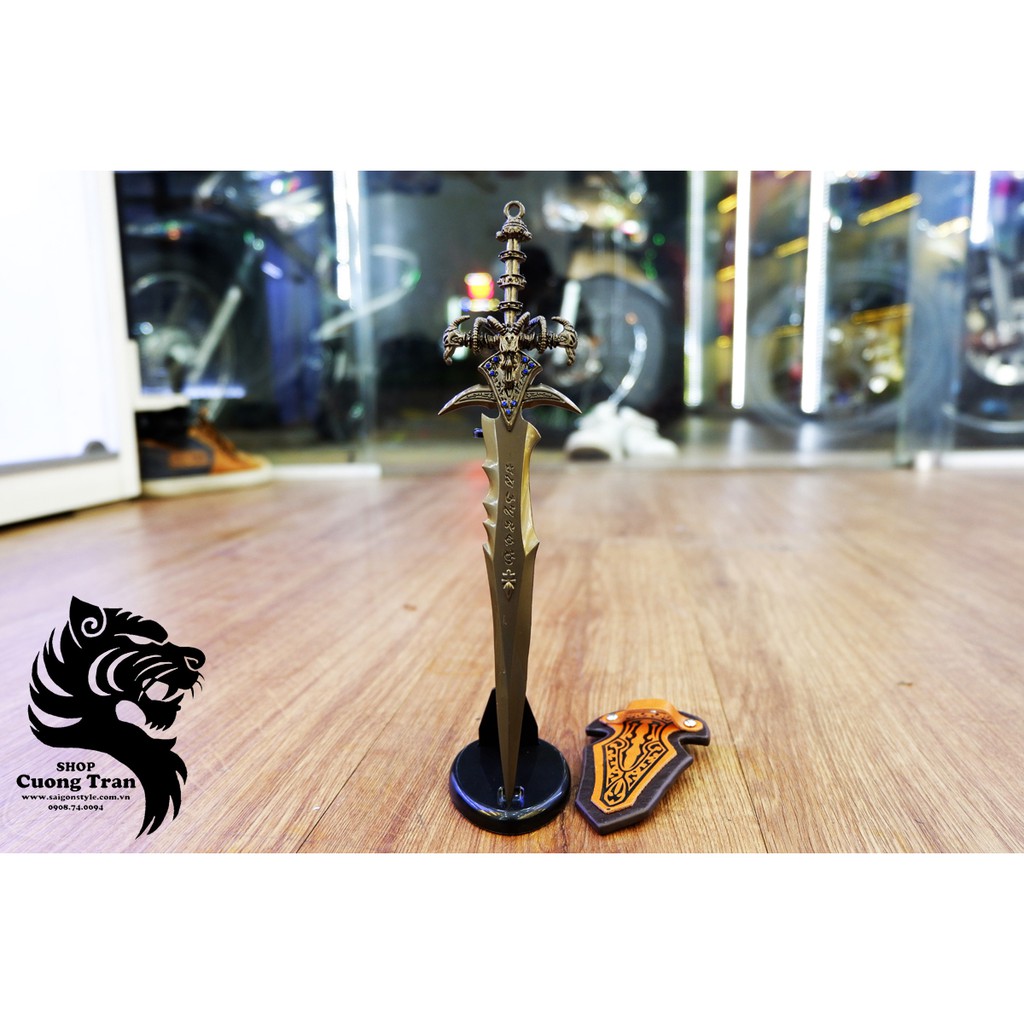 Móc khóa mô hình Kiếm WarCraft 22_02 (Tặng kèm giá đỡ)