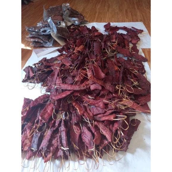 Thịt bò khô Lào - bò giằng gác bếp | BigBuy360 - bigbuy360.vn