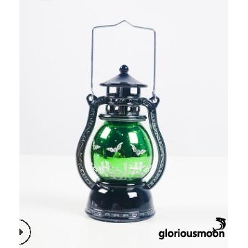 Đèn LED hình cây đèn dầu cổ điển dùng để treo trang trí halloween