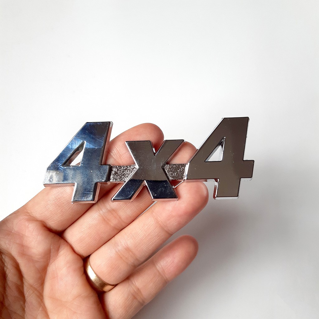 Logo kim loại chữ nổi 4 x 4