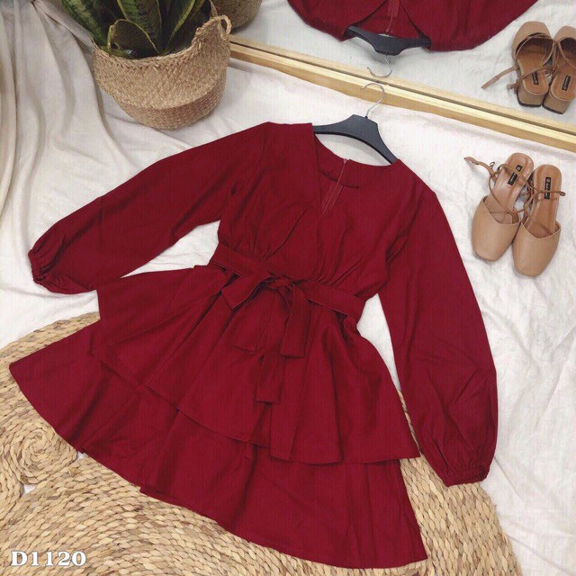 Jumsuit dạng đầm tầng dự tiệc tôn dáng với chất liệu mềm mịn Đầm nữ Hoài Thương | BigBuy360 - bigbuy360.vn