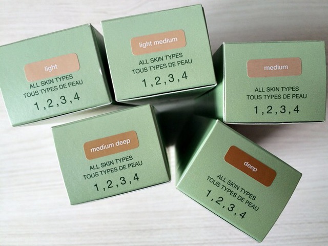 CC cream cung cấp nước hiệu chỉnh sắc da Moisture Surge CC Cream Hydrating Colour  Corrector Broad Spectrum SPF 30 | BigBuy360 - bigbuy360.vn