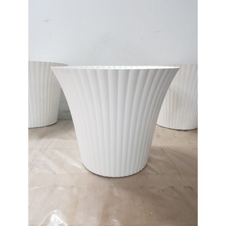 Chậu nhựa loa trắng đường kính 30cm chiều cao 25cm
