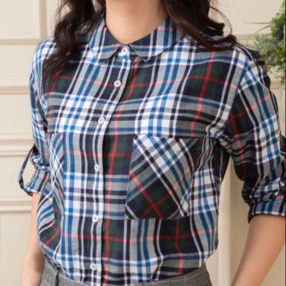 Combo áo sơ mi kẻ và tất