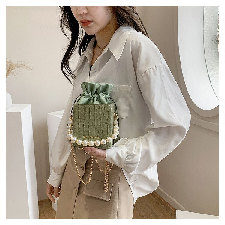Túi Đeo Chéo JASMIN NOIR Dáng Vuông Nhỏ Họa Tiết Da Cá Sấu Phối Ngọc Trai Thời Trang Sang Trọng Cho Nữ