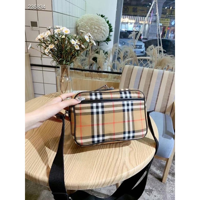Túi đeo chéo Burberry cao cấp 2021