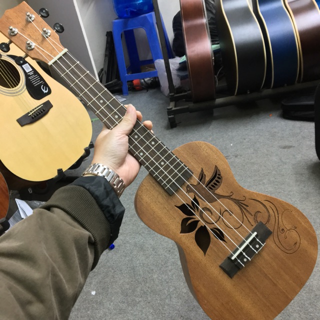 Đàn ukulele cute