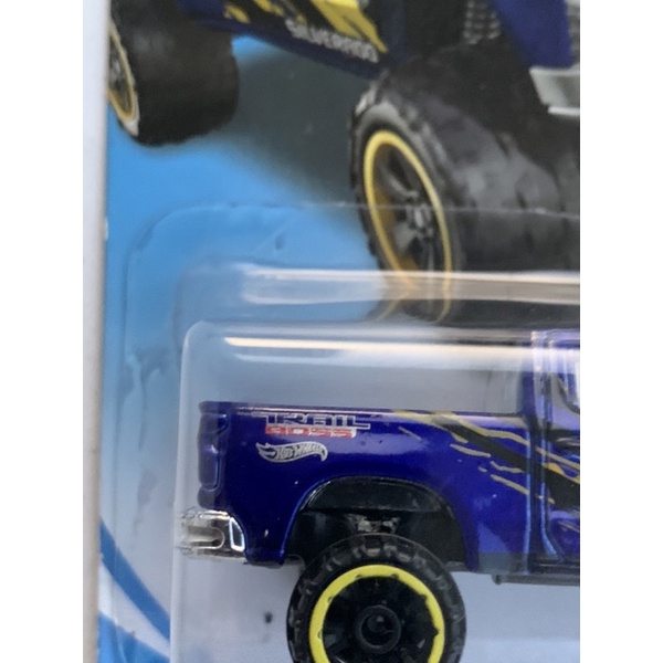 Xe Hot Wheels '19 Chevy Silverado Trail Boss LT