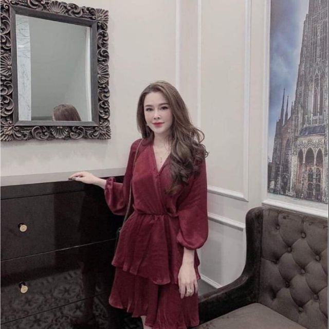 Đầm nhung đỏ sang chảnh