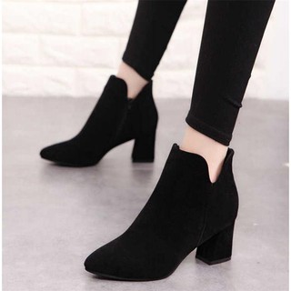 Bốt cổ xẻ đế vuông sang chảnh