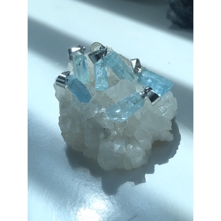Dây chuyền tinh thể Aquamarine trong vắt xanh đẹp