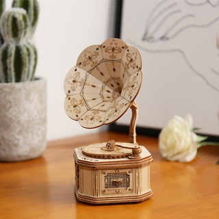 Mô hình gỗ 3D Lắp ráp Máy hát Robotime Gramophone TG408