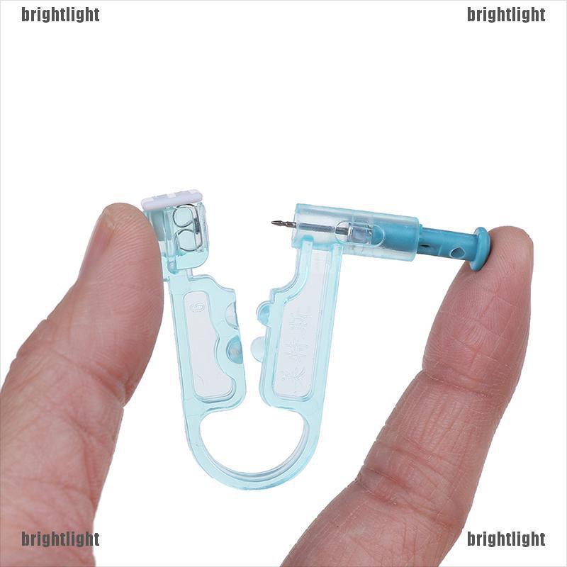 1 Dụng Cụ Bấm Lỗ Tai An Toàn