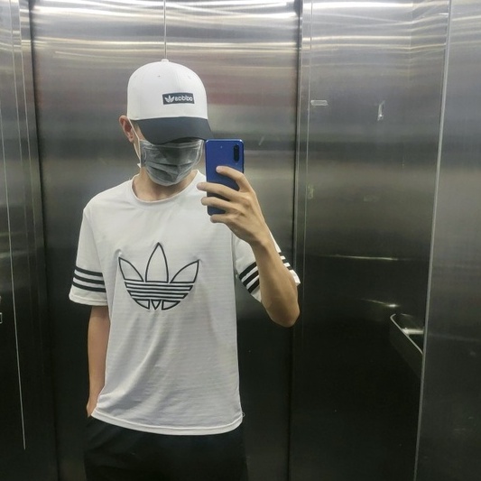 Nón lưỡi trai Adidas mix trắng đen xuất khẩu cực ôm đầu cá tính.