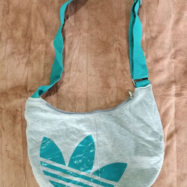 This xách..