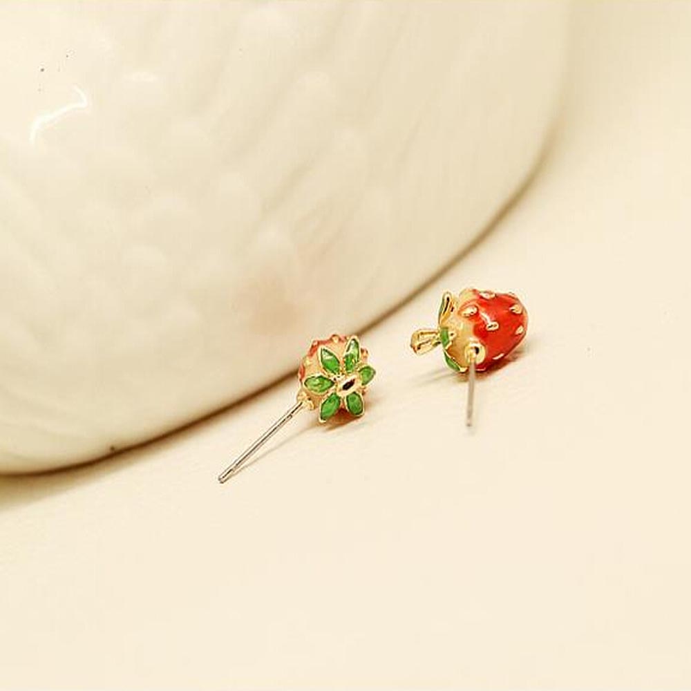 Hoa Tai Hình Trái Dâu Xinh Xắn Dành Cho Nữ