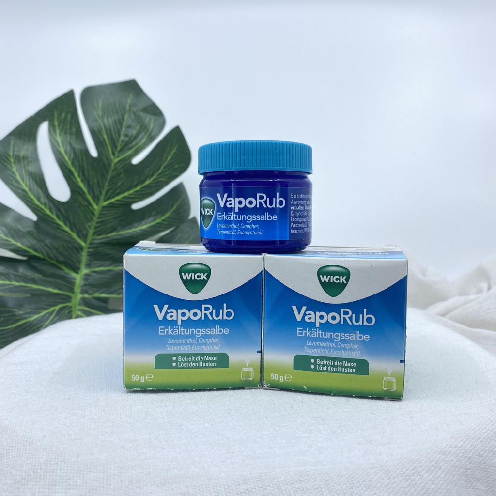 Dầu bôi ấm ngực Vick Vaporub giúp chống cảm lạnh cho bé- hàng Đức chuẩn