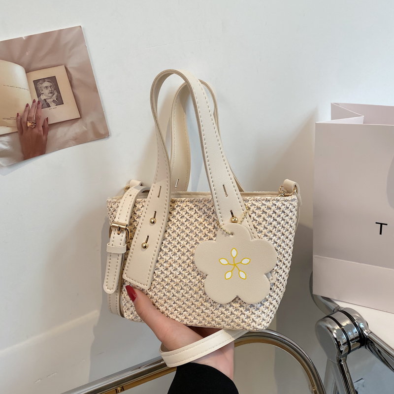 Túi xách đeo vai thiết kế xinh xắn trẻ trung hợp thời trang IELGY