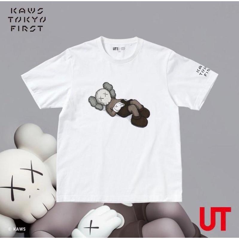 Áo phông Uniqlo x Kaws 2021