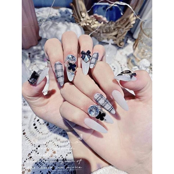 Charm nơ nail trang trí móng hot hit