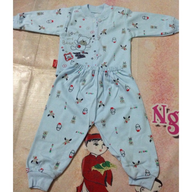 Bộ quần áo nỉ
