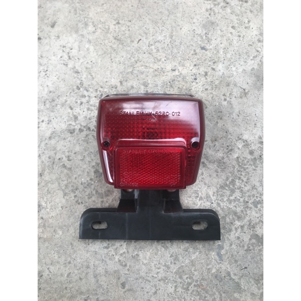 Đuôi đèn cub 82 dd custom