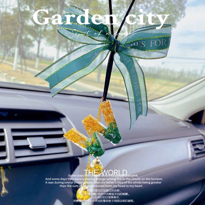 Phụ kiện trang trí Vương Nhất Bác siêu sang