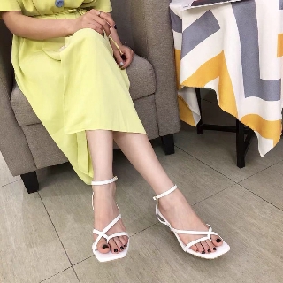 Sandan mũi vuông xỏ ngón quai chéo Gót 6P - Siêu sang
