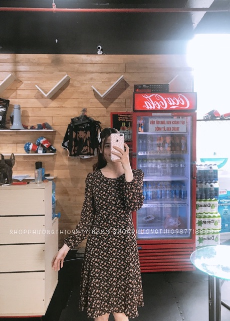 Váy hoa nhí cổ tròn mới | BigBuy360 - bigbuy360.vn