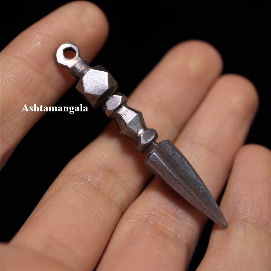 MẶT DÂY CHUYỀN CHÙY ĐAO KIM CƯƠNG TÂY TẠNG