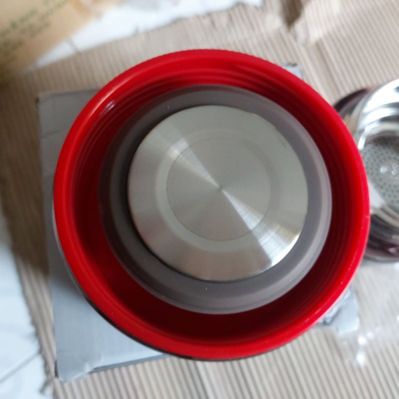 Bình giữ nhiệt cao cấp 1500ml (Hình thực tế) có nắp lưới lọc, vai cầm tay