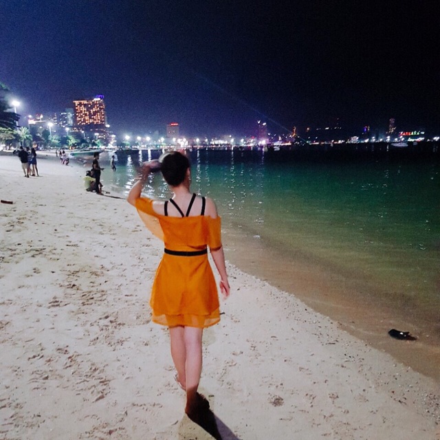 Kho quần áo Nguyễn Hạnh