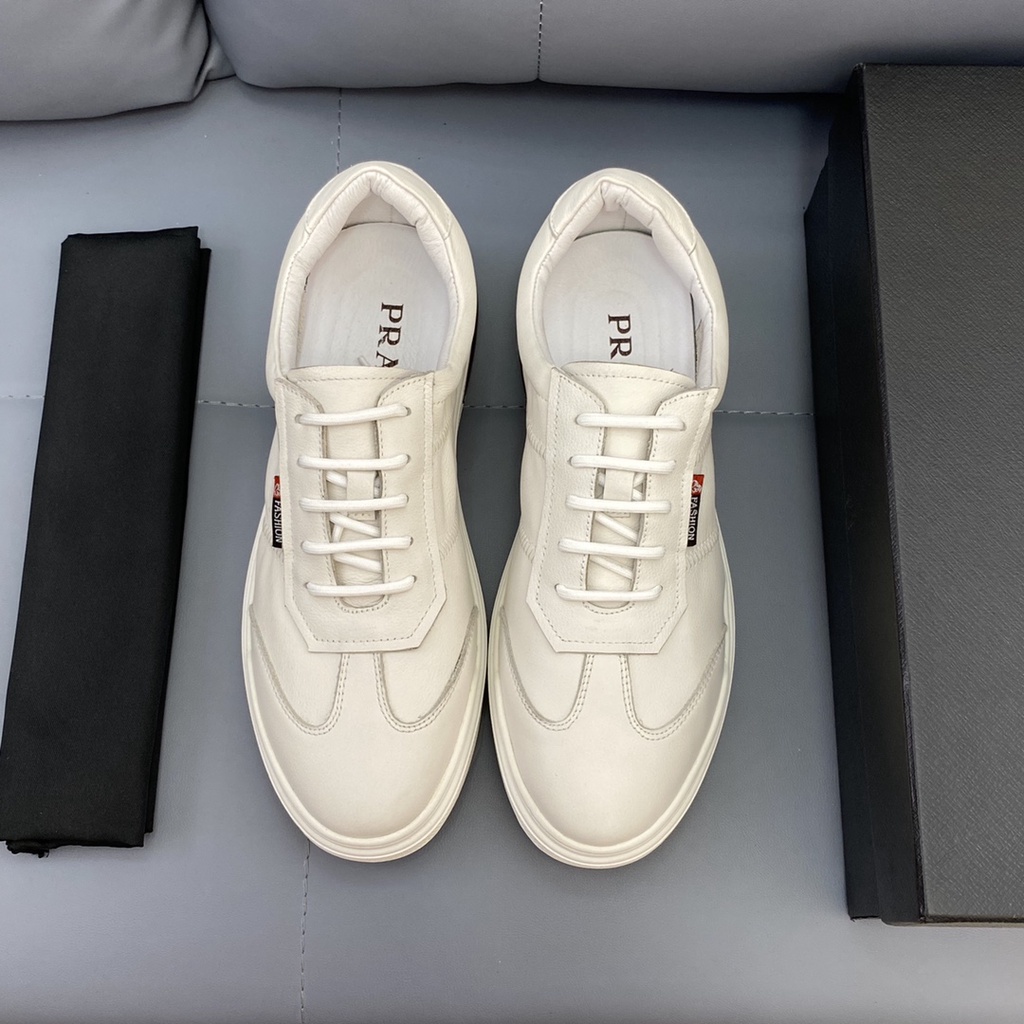 Giày sneakers nam da thật cao cấp PRADA thiết kế đơn giản và trẻ trung mang đến phong cách thời trang mới