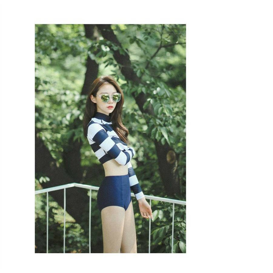 Bikini tay dài họa tiết sọc ngang