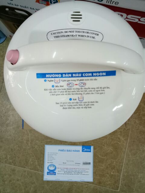 Nồi cơm điện Midea 0.6 lít CM06SA