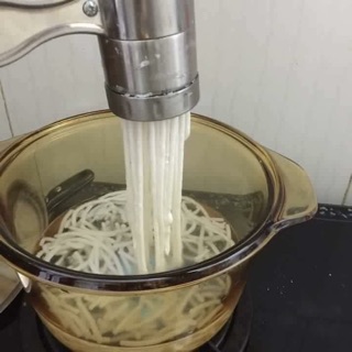Khuôn làm bún sạch tại nhà