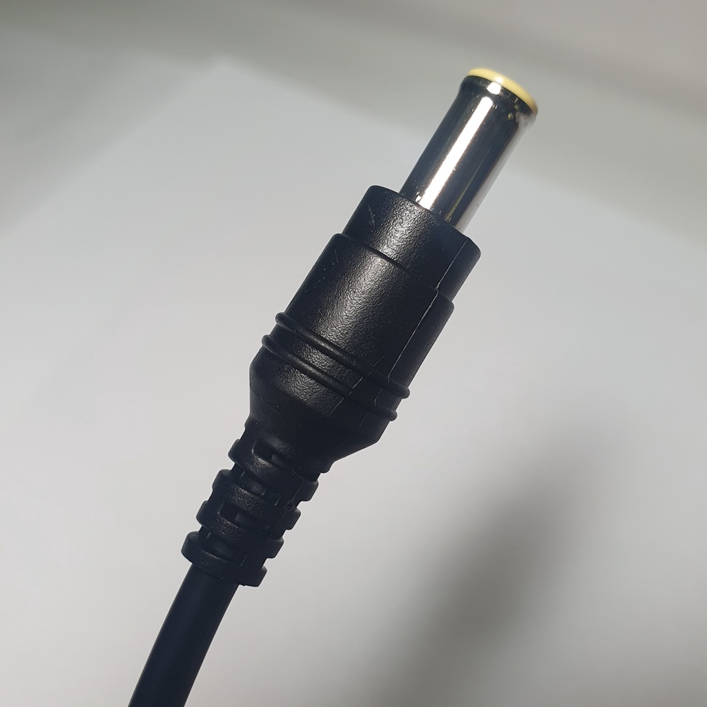 Sạc màn hình SAMSUNG 14v 3a kích thước đầu cắm: 6.5mm x 4.4mm