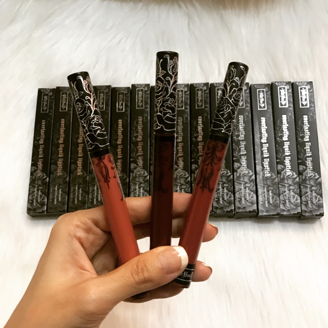 Son kem Kat Von D