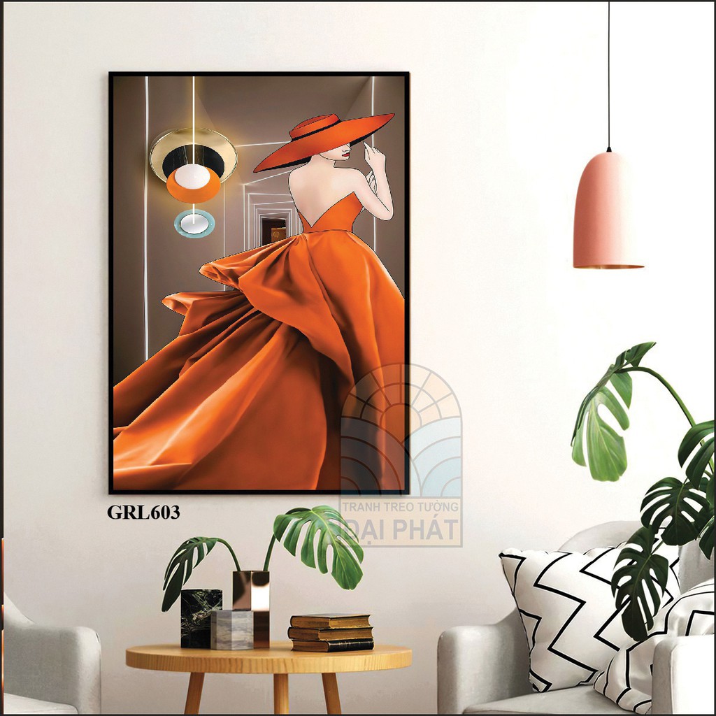 Tranh tráng gương cô gái phù hợp treo spa thẩm mỹ viện