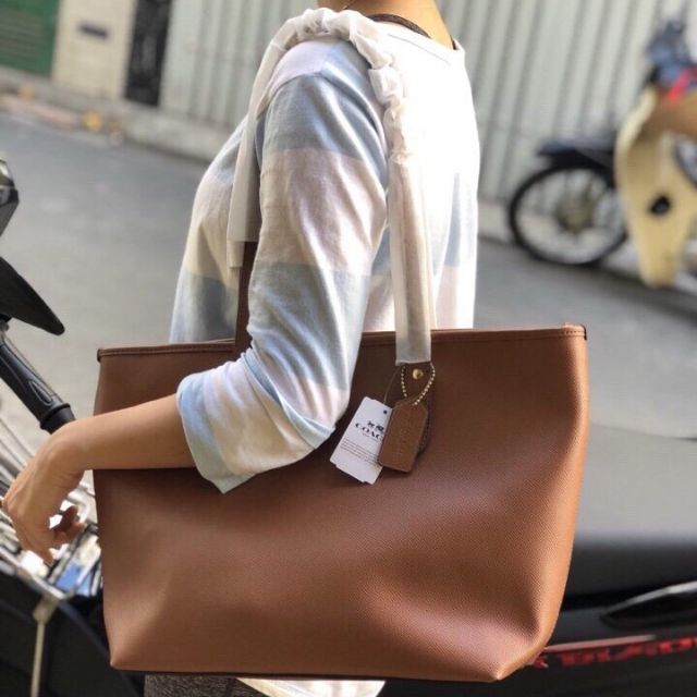 Túi Tote coach
