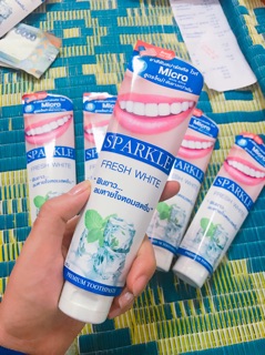Kem đánh răng siêu trắng SPARKLE Thái Lan